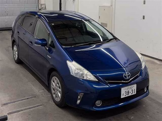 TOYOTA PRIUS ALPHA