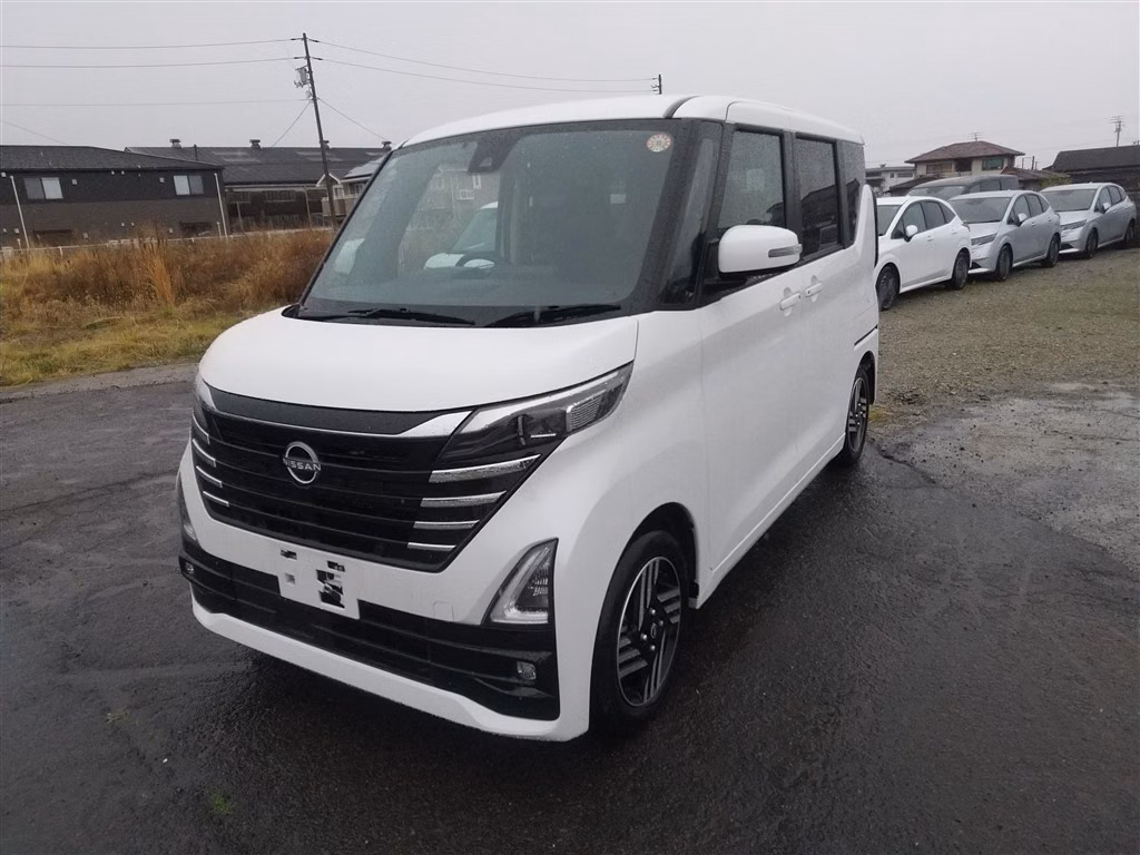 NISSAN ROOX