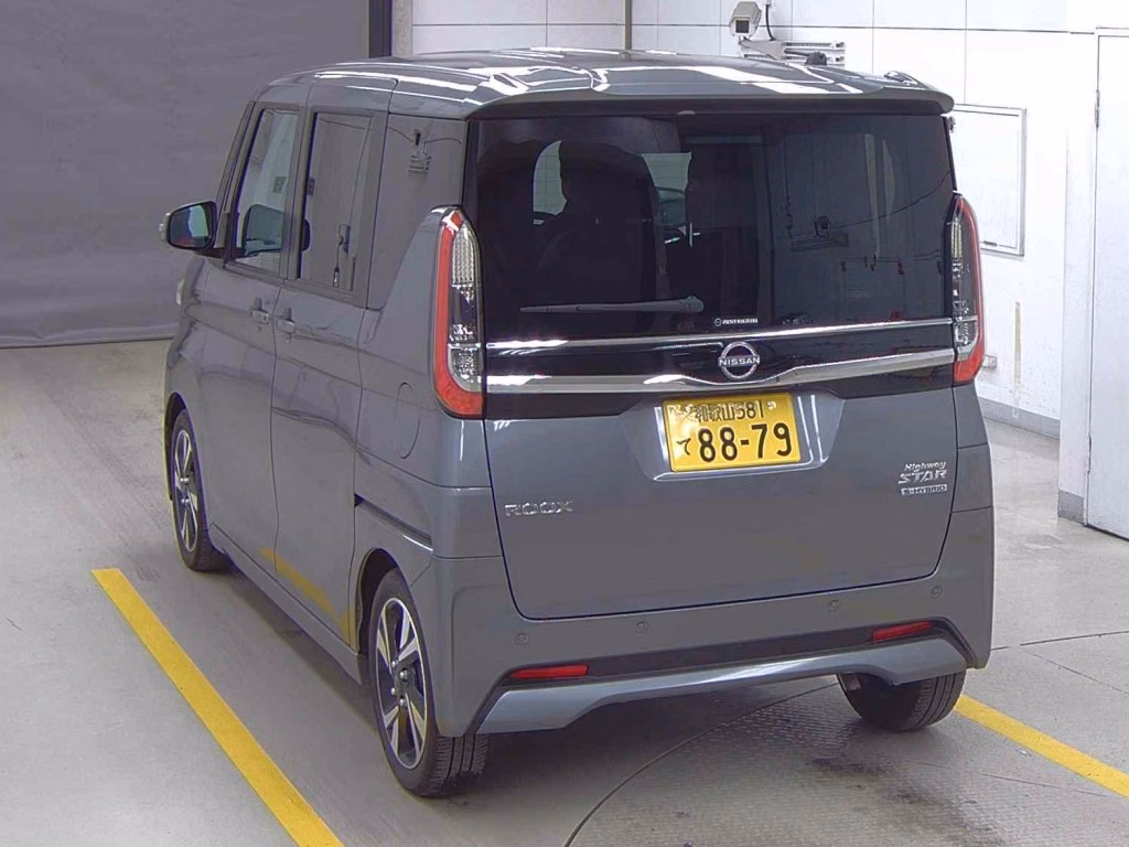 NISSAN ROOX