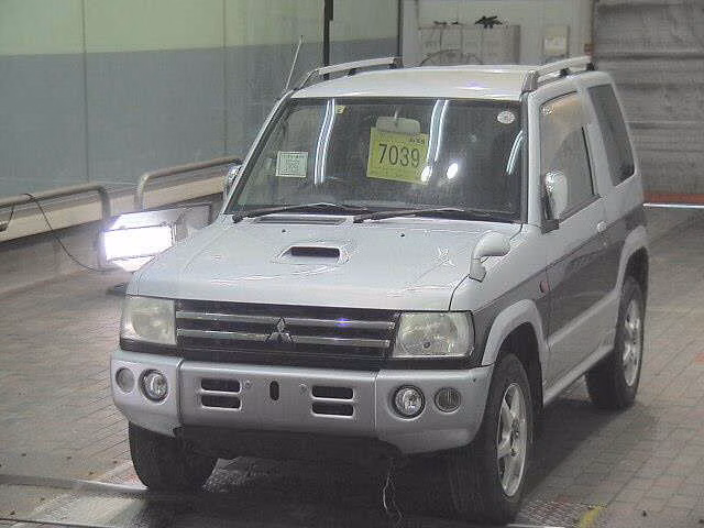 MITSUBISHI PAJERO MINI