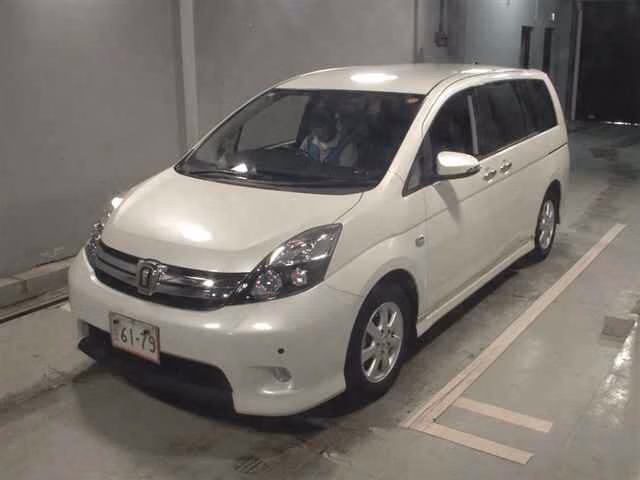 TOYOTA ISIS