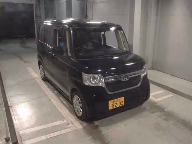 HONDA N-BOX