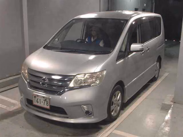NISSAN SERENA