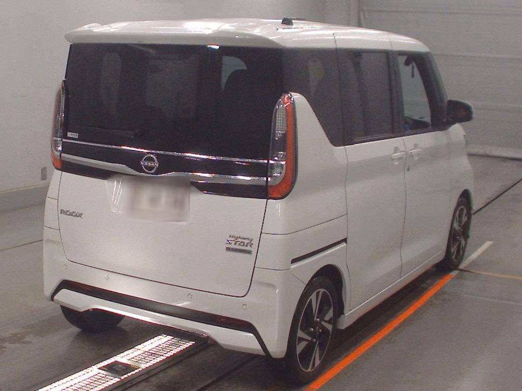 NISSAN ROOX