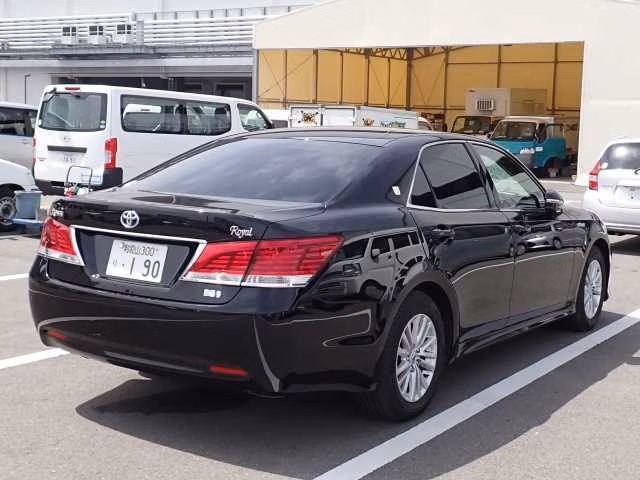 TOYOTA CROWN