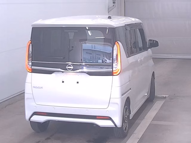 NISSAN ROOX