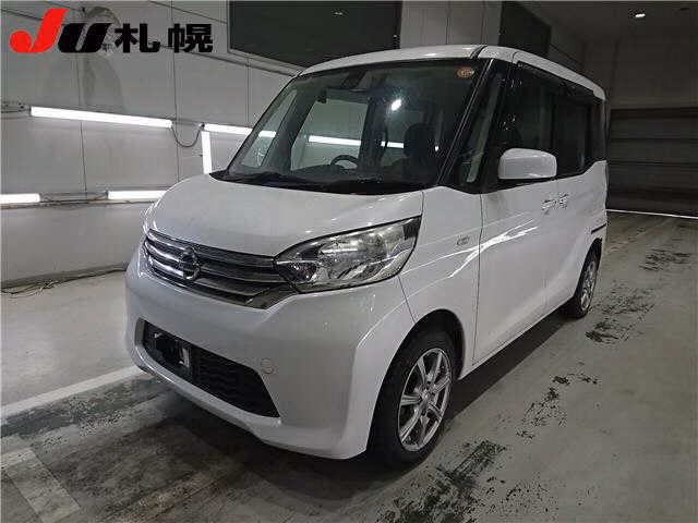 NISSAN DAYZ ROOX