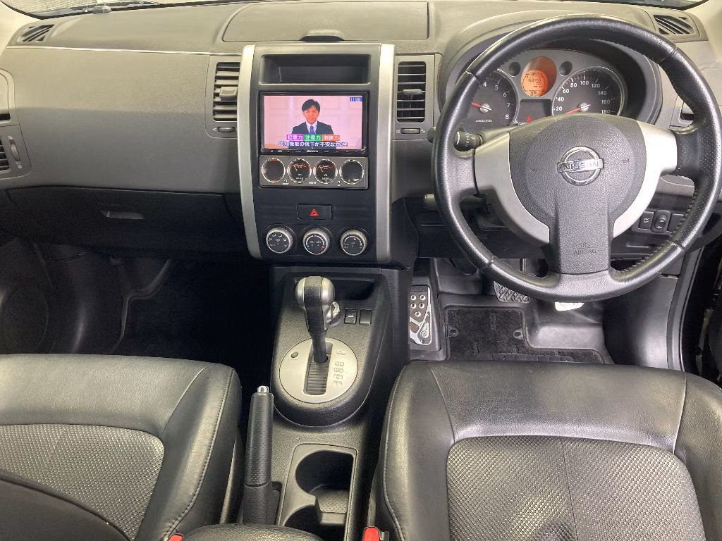 NISSAN X-TRAIL