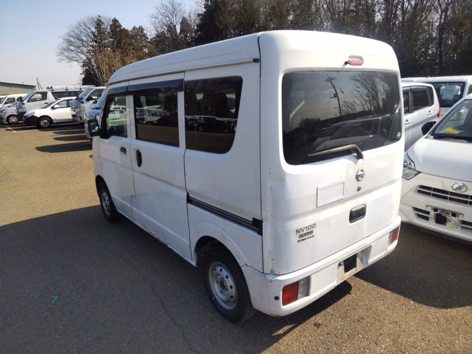 NISSAN NV100 CLIPPER
