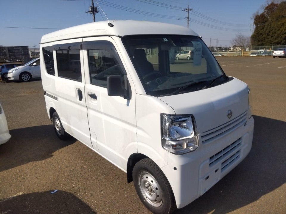 NISSAN NV100 CLIPPER