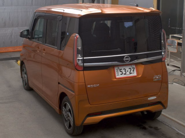 NISSAN ROOX