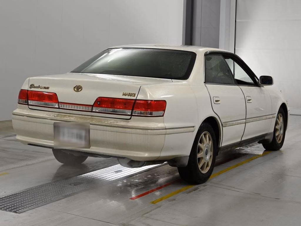 TOYOTA MARK II