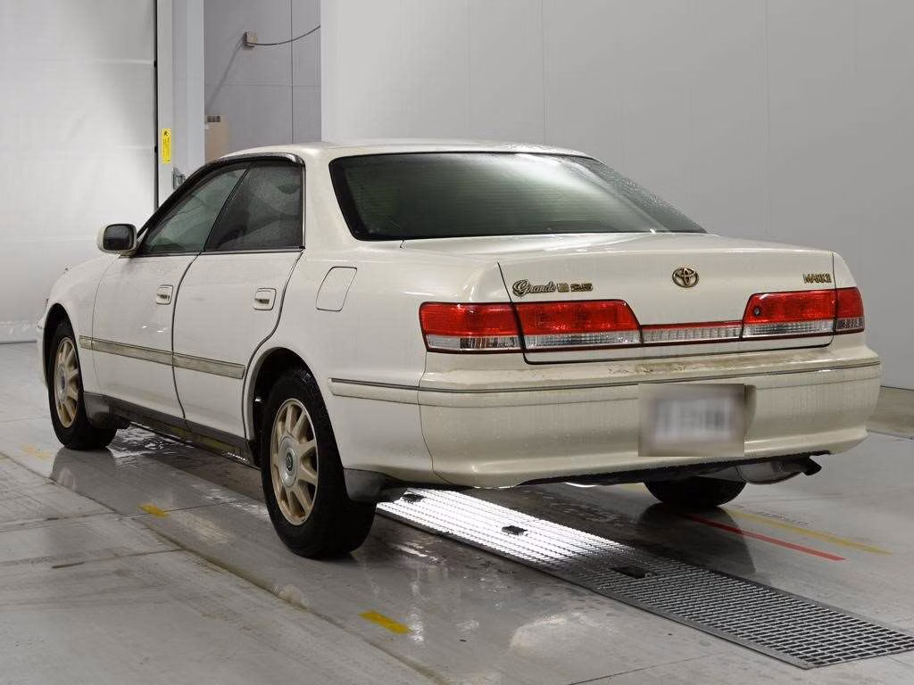 TOYOTA MARK II