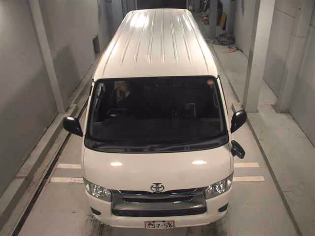 TOYOTA REGIUS ACE