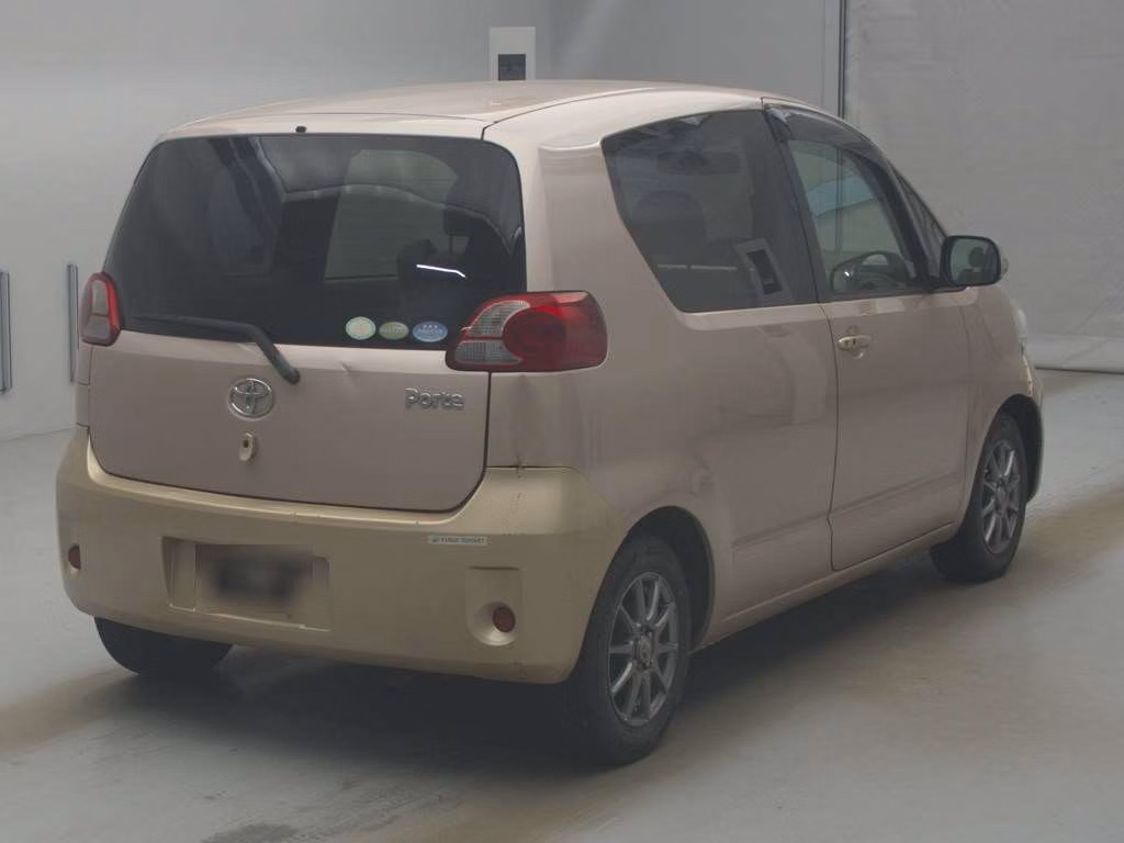 TOYOTA PORTE
