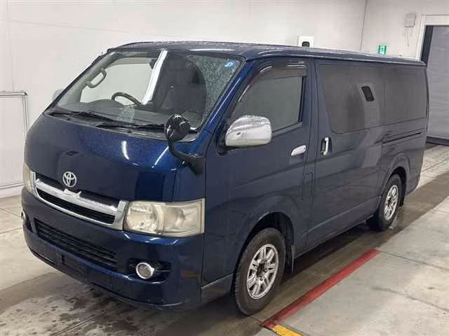 TOYOTA REGIUS ACE