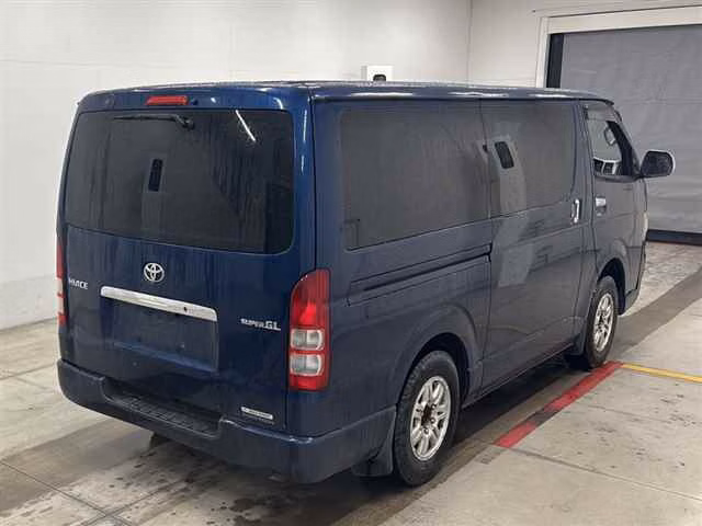 TOYOTA REGIUS ACE