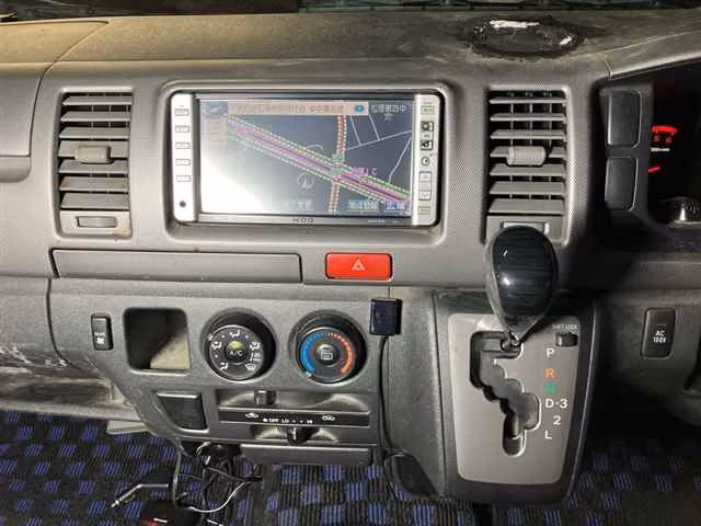 TOYOTA REGIUS ACE