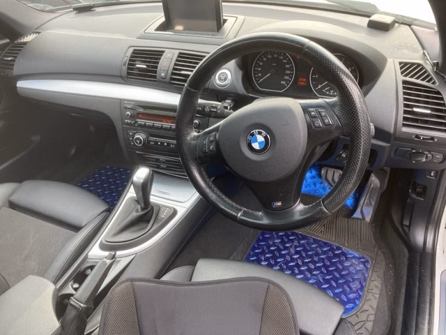 BMW 1-SERIES