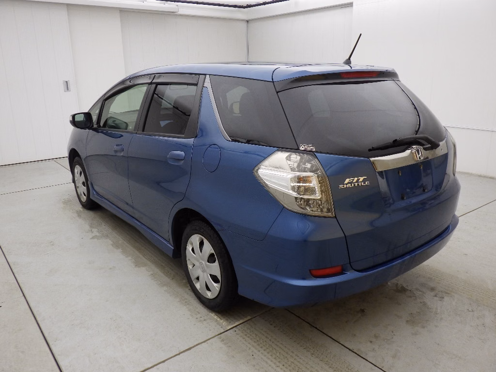 HONDA FIT SHUTTLE