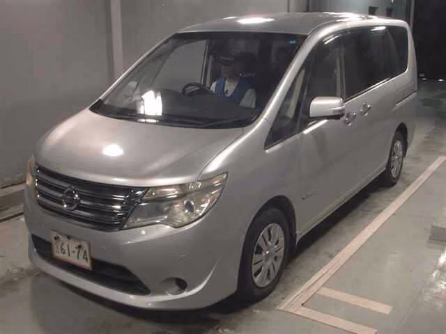 NISSAN SERENA