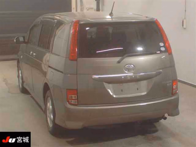 TOYOTA ISIS