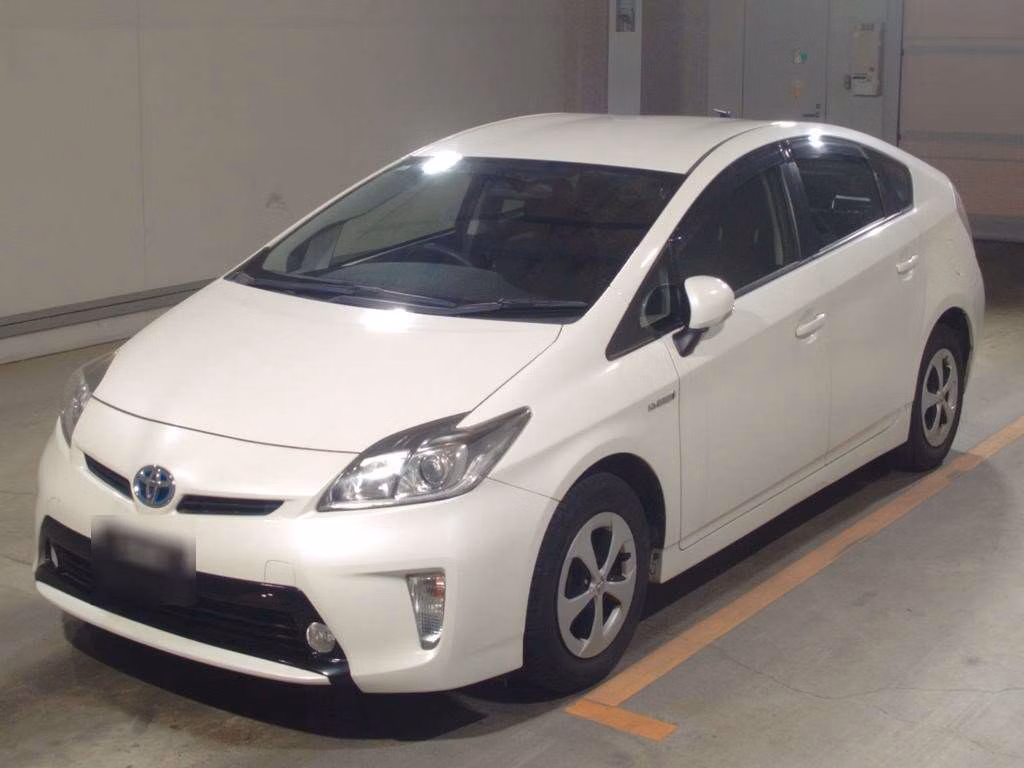 TOYOTA PRIUS