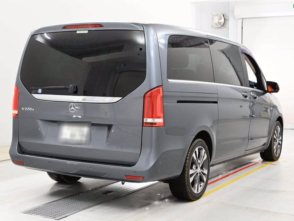 MERCEDES-BENZ V-CLASS