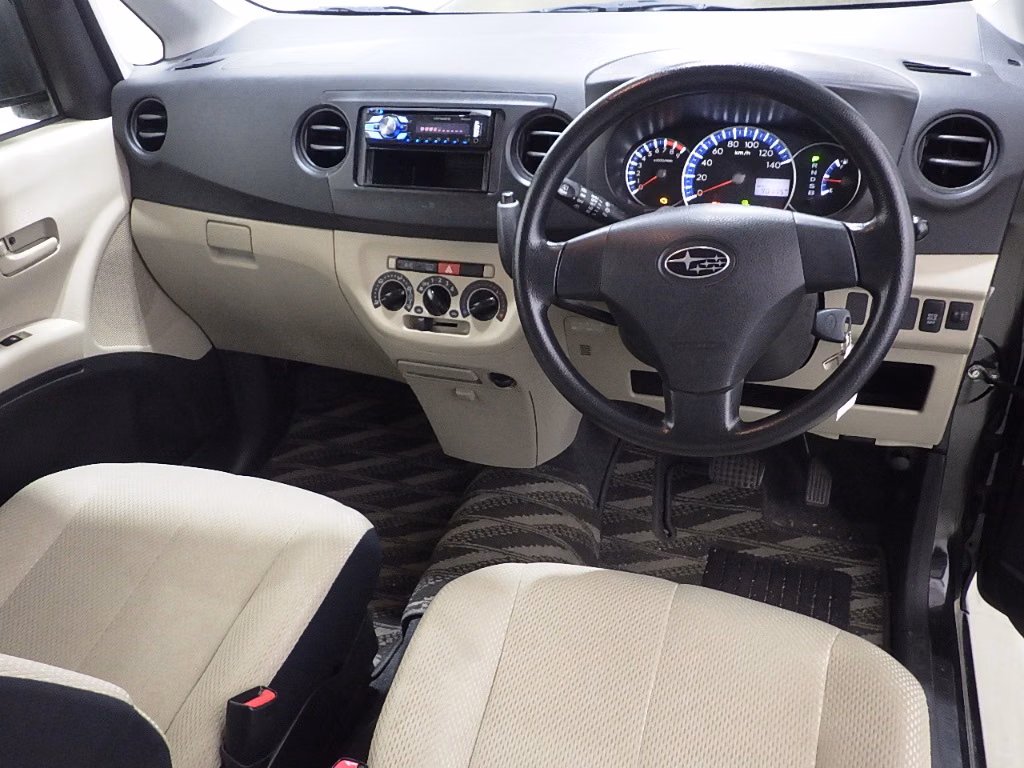 SUBARU LUCRA