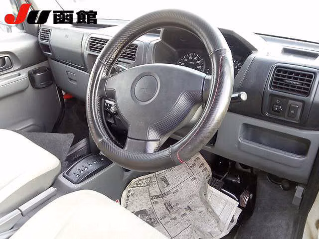 MITSUBISHI TOWN BOX