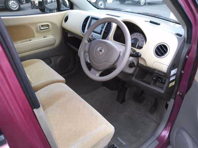 NISSAN MOCO