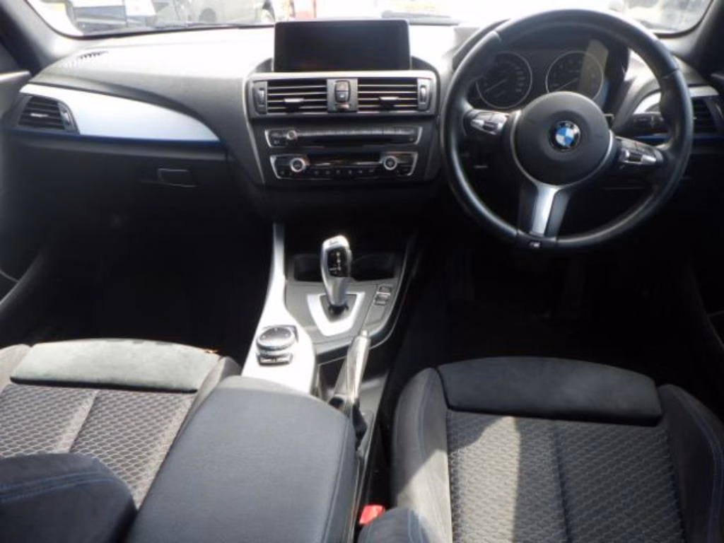 BMW 1-SERIES