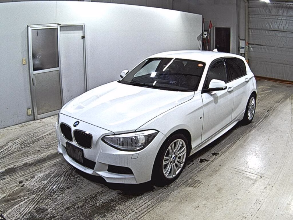 BMW 1-SERIES
