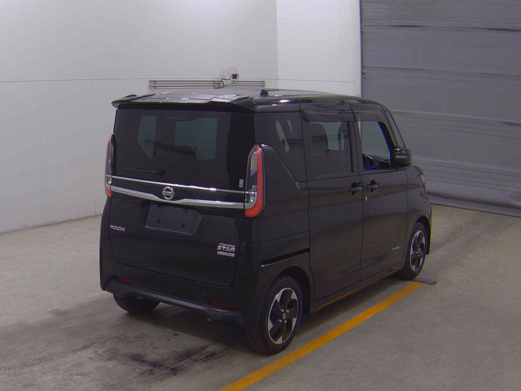 NISSAN ROOX