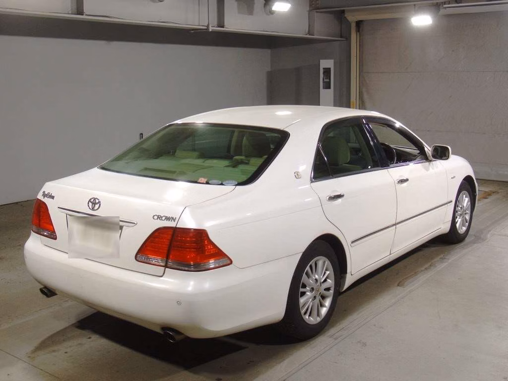 TOYOTA CROWN