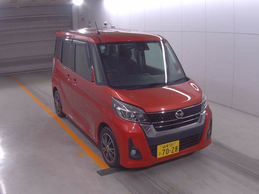 NISSAN DAYZ ROOX