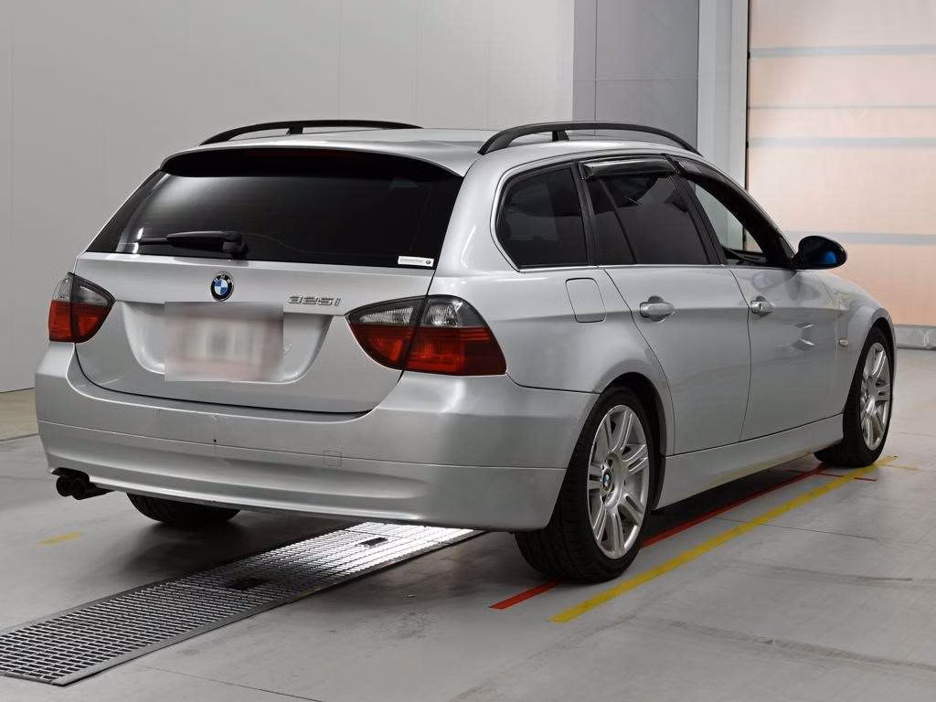 BMW 3-SERIES