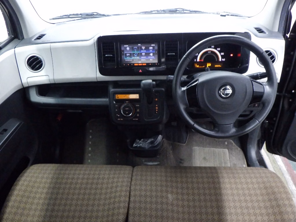 NISSAN MOCO