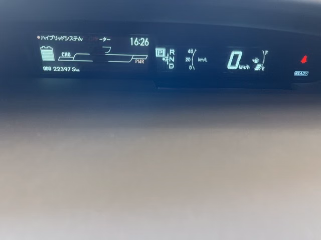 TOYOTA PRIUS