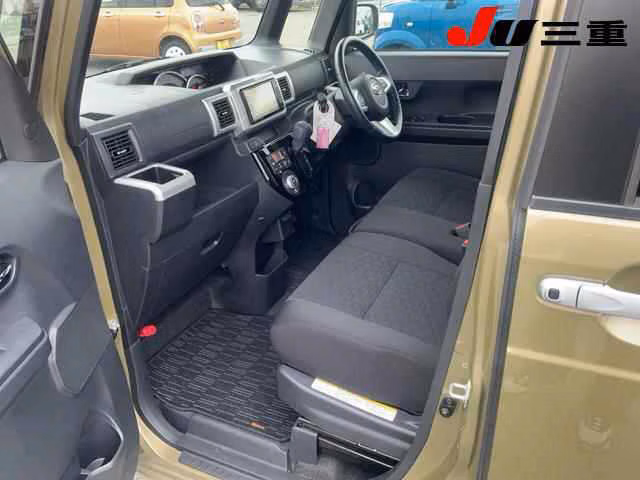 DAIHATSU WAKE