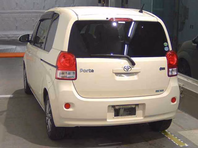 TOYOTA PORTE