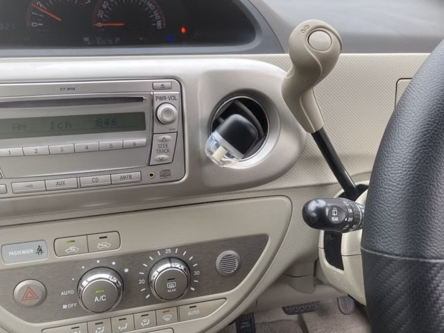 TOYOTA PORTE