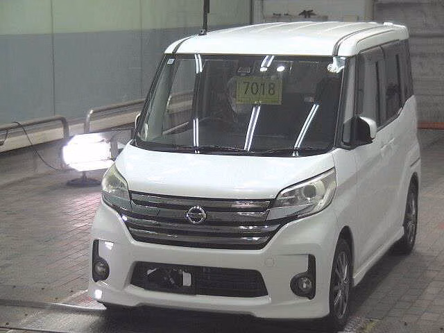 NISSAN DAYZ ROOX