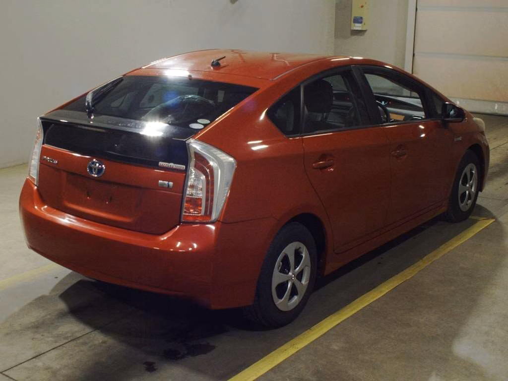 TOYOTA PRIUS