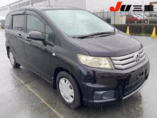 HONDA FREED SPIKE