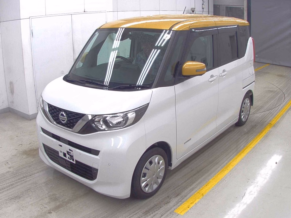 NISSAN ROOX
