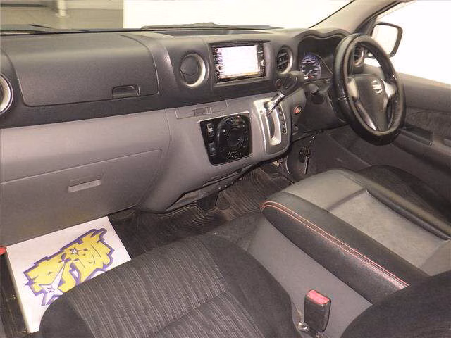 NISSAN NV350 CARAVAN
