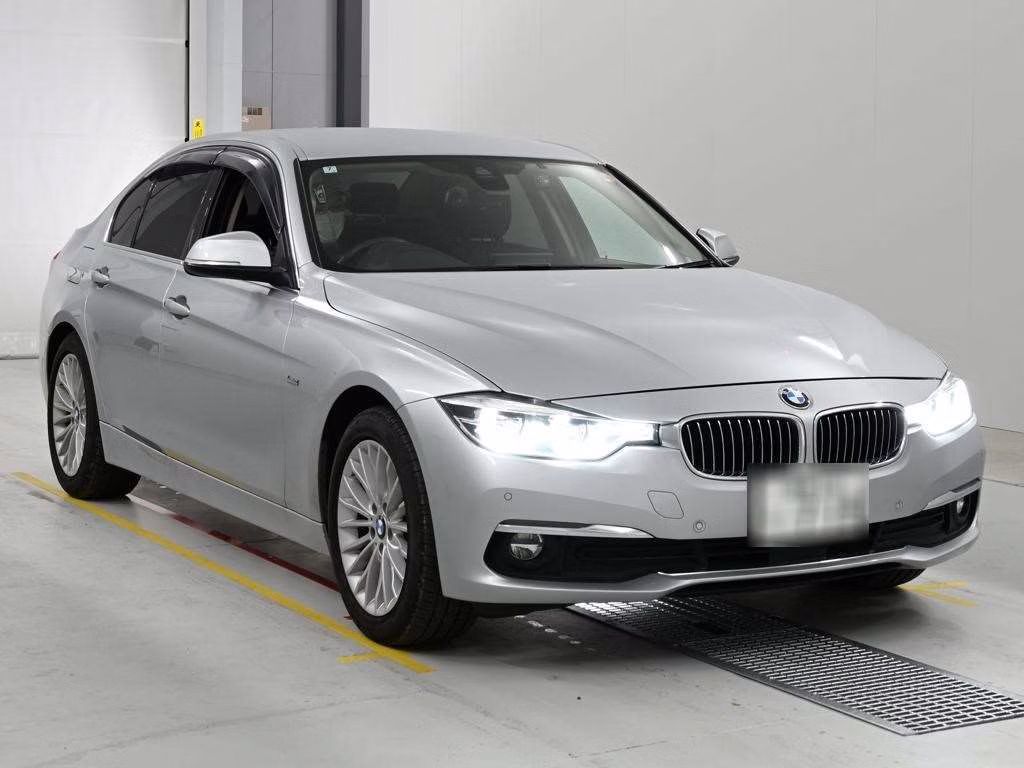 BMW 3-SERIES