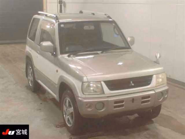 MITSUBISHI PAJERO MINI