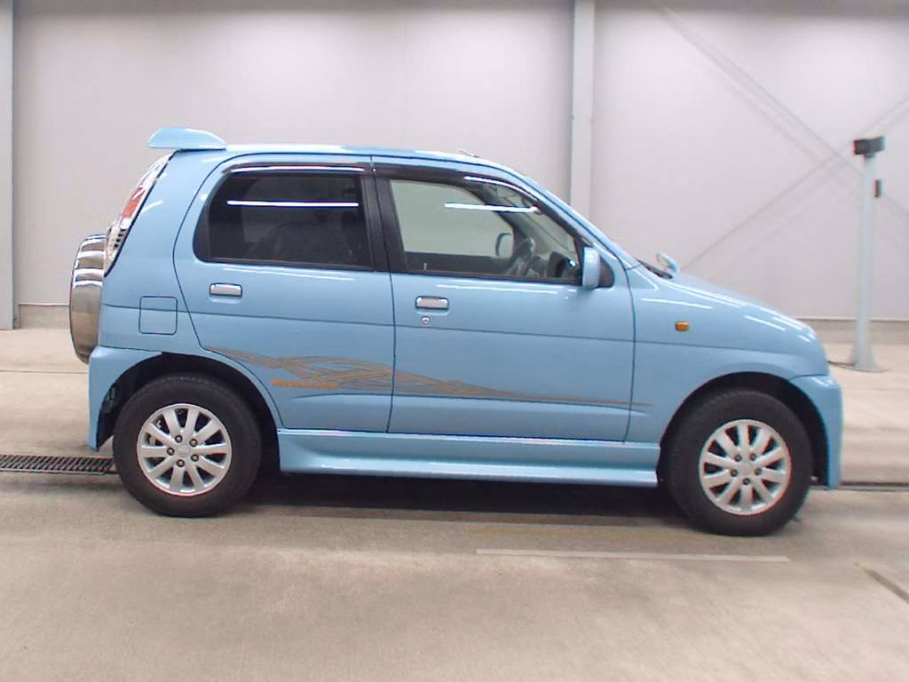 DAIHATSU TERIOS KID